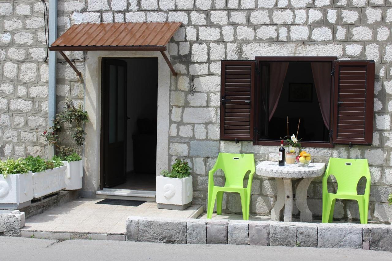 Mare E Montagna Daire Kotor Dış mekan fotoğraf